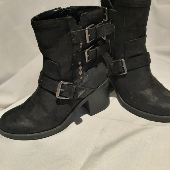 Ankle Boots - Picture 4 of 4